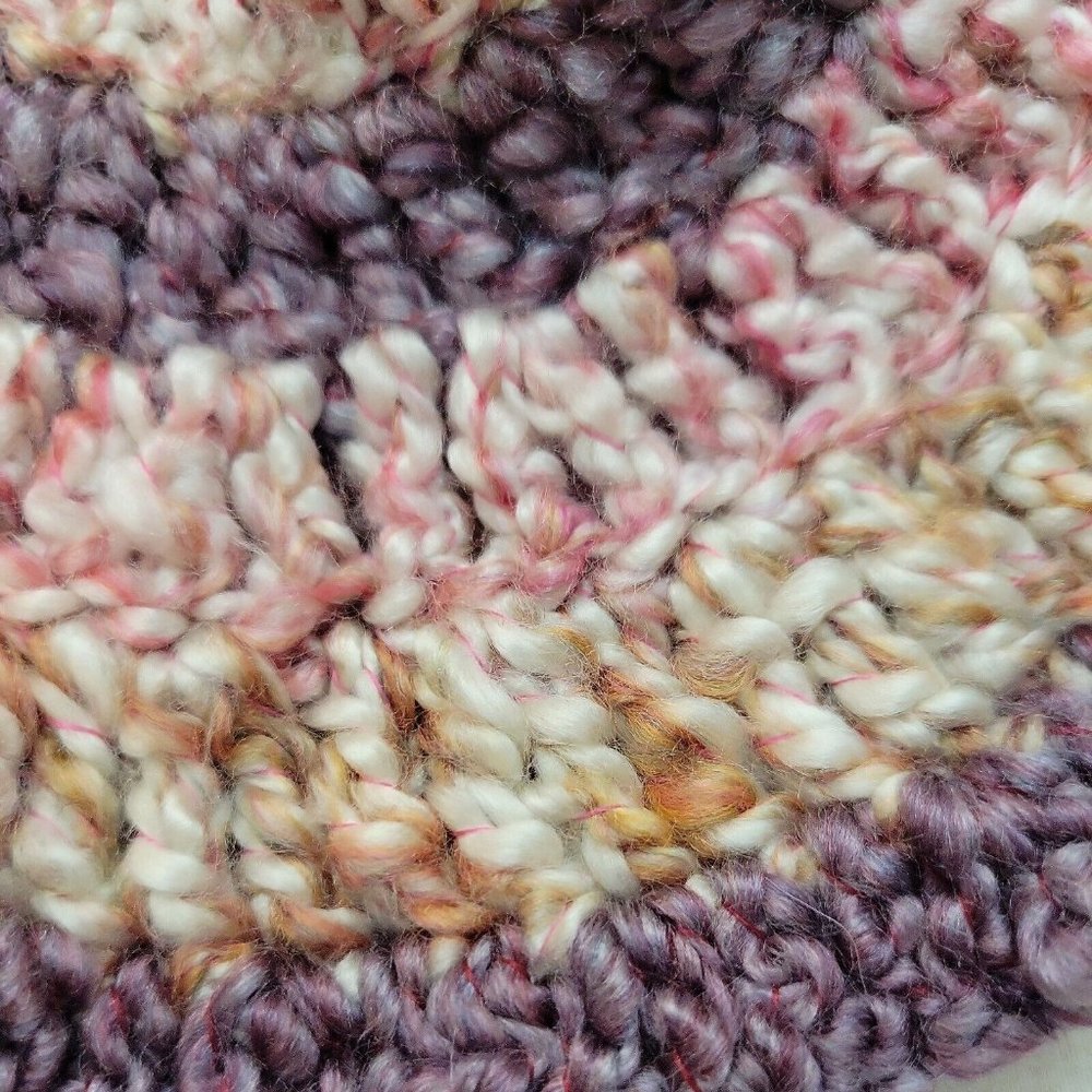 Elegant Multicolor Ruffled Scarf - Picture 9 of 9